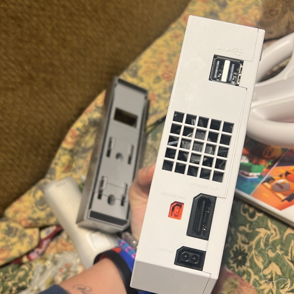 Wii - Picture 10 of 12